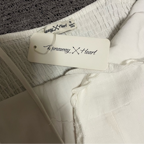 🦋HOST PICK 🦋NWT WHITE LINEN PLAYSUIT 🤍 - Picture 10 of 12